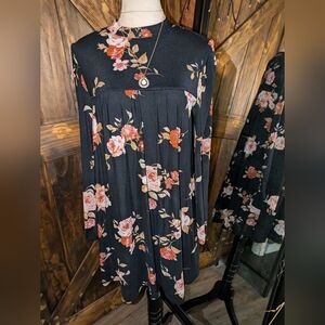 EUC Forever 21 Black with Rust Flowers Mini Dress. Size M